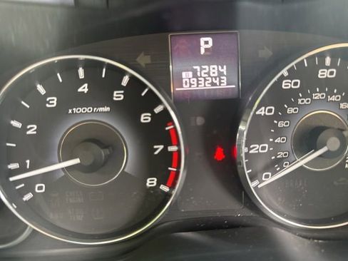 Used 2011 Subaru Legacy 2.5i Premium w/ All-Weather Pkg AWD/4WD image 19