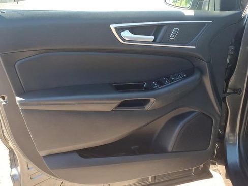 Used 2020 Ford Edge SEL w/ Convenience Package AWD/4WD image 9