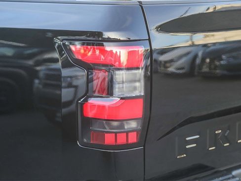 New 2026 Nissan Frontier S image 9