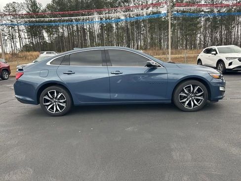 Certified 2024 Chevrolet Malibu RS w/ LPO, Floor Liner Package image 9