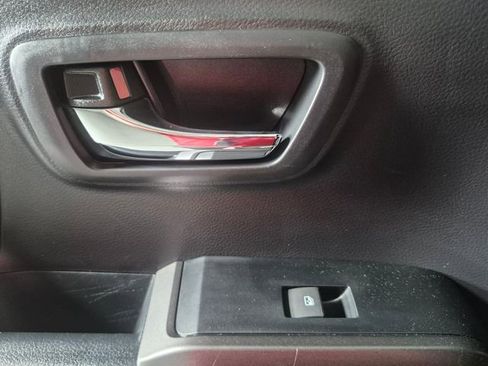 Certified 2023 Toyota Tacoma TRD Sport AWD/4WD image 32