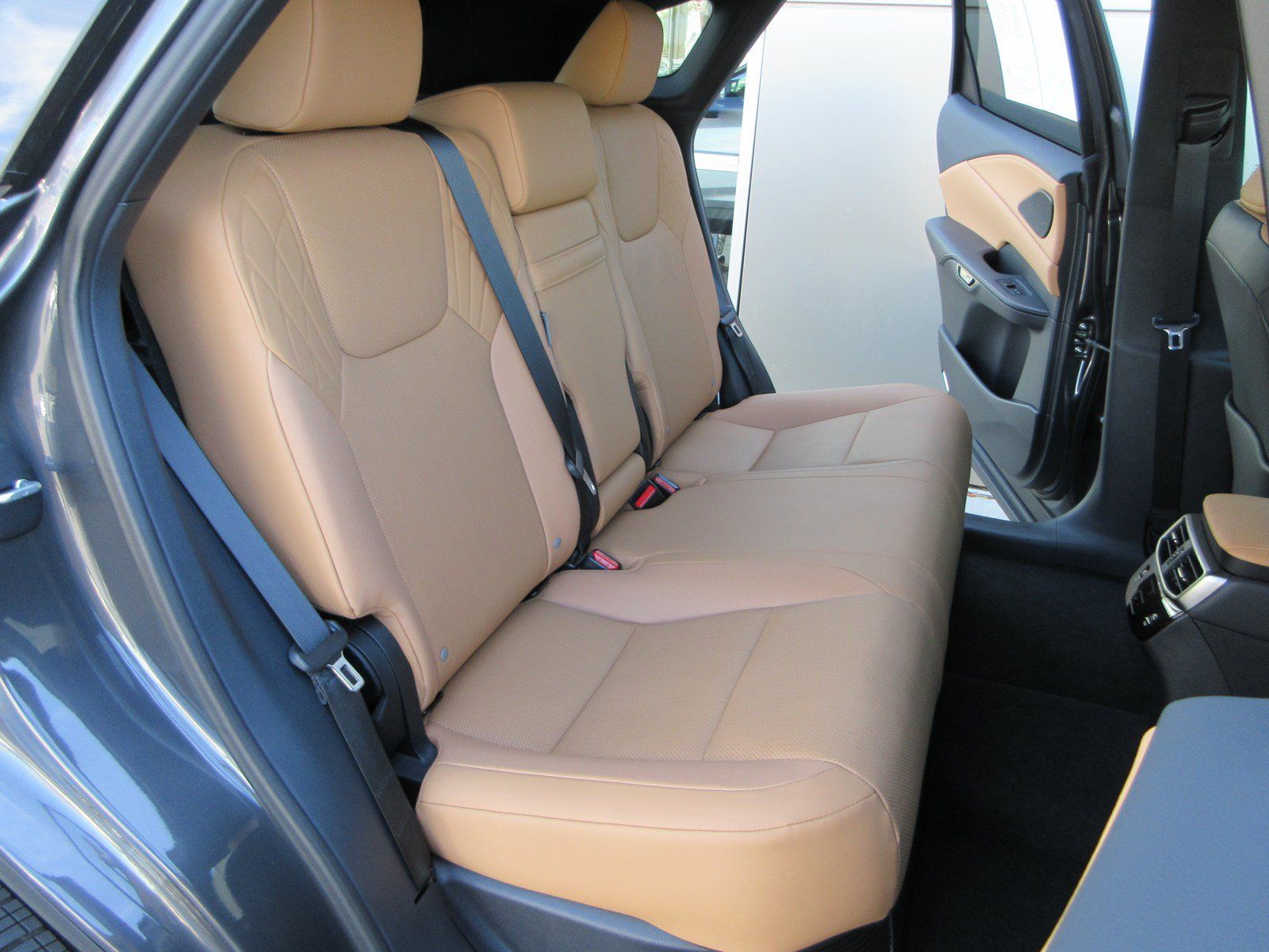 Used 2026 Lexus RX 350h w/ Convenience Package AWD/4WD image 19