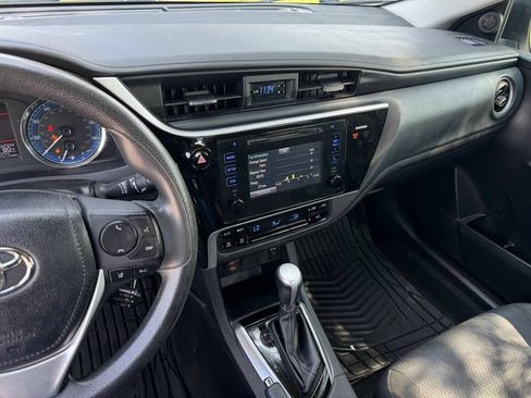 Used 2017 Toyota Corolla LE FWD image 22