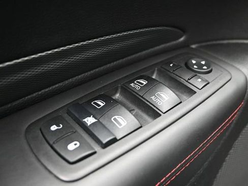 Used 2025 Dodge Durango R/T AWD/4WD image 19