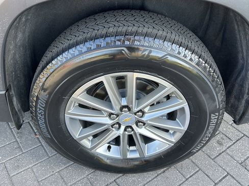 Certified 2023 Chevrolet Traverse LT image 30