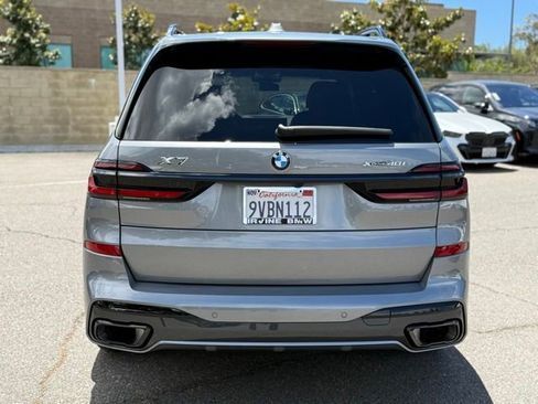 Used 2026 BMW X7 xDrive40i w/ M Sport Package AWD/4WD image 10
