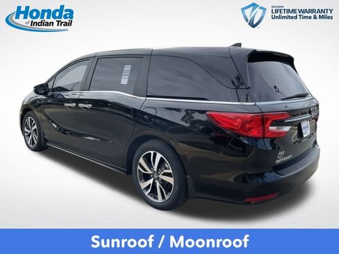Used 2024 Honda Odyssey Touring image 3