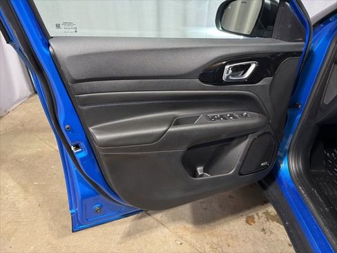 New 2026 Jeep Compass Limited w/ Sun, Sound & Navigation Group image 10