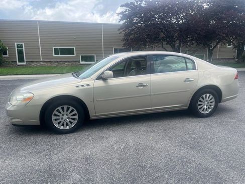 Used 2008 Buick Lucerne CX w/ Driver Confidence Package FWD image 3