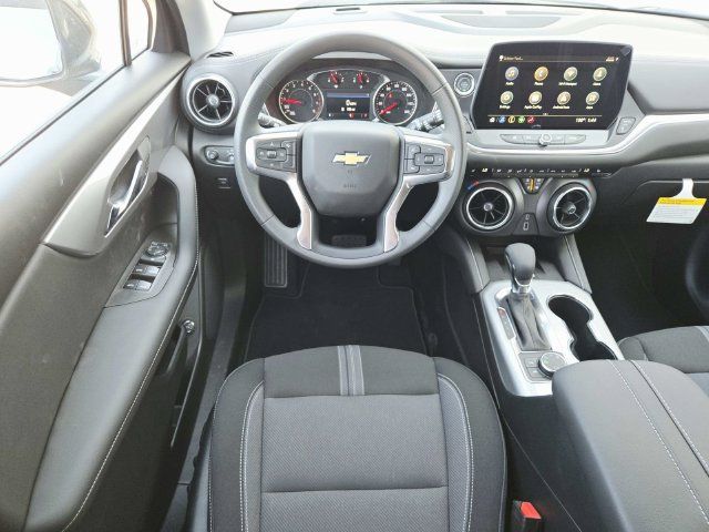 New 2026 Chevrolet Blazer LT w/ Convenience Package AWD/4WD image 10