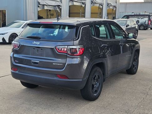 Used 2021 Jeep Compass Sport FWD image 5