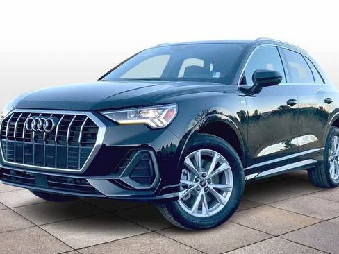 Certified 2025 Audi Q3 2.0T Premium w/ Convenience Package image 1