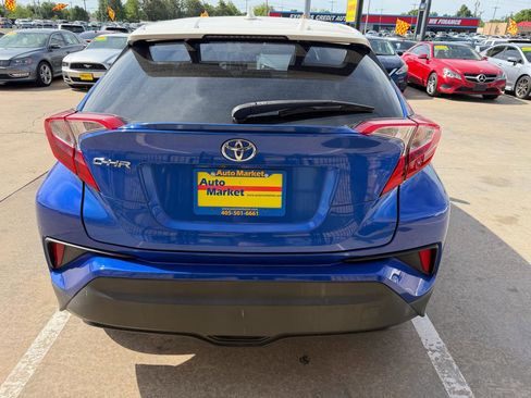 Used 2018 Toyota C-HR XLE FWD image 6