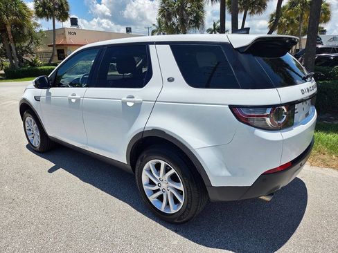 Used 2017 Land Rover Discovery Sport HSE AWD/4WD image 8