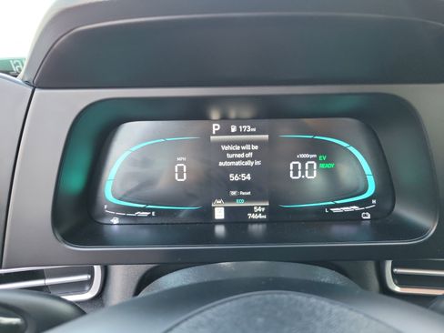 Certified 2025 Hyundai Elantra Blue image 9