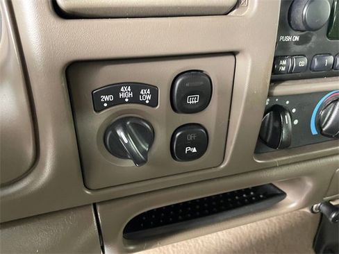 Used 2001 Ford Excursion Limited image 9
