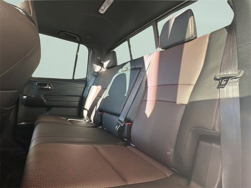 New 2026 Honda Ridgeline Black Edition image 14