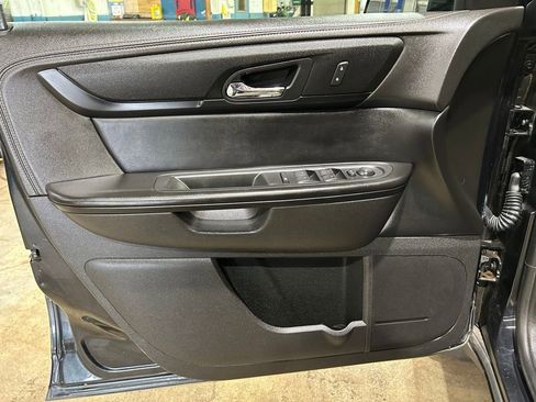 Used 2014 Chevrolet Traverse LT w/ All-Star Edition FWD image 14