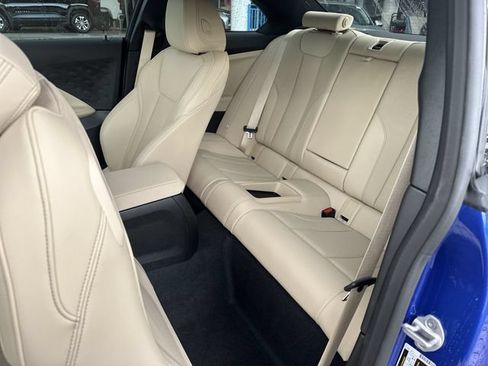 Used 2025 BMW 230i Coupe w/ M Sport Package RWD image 27