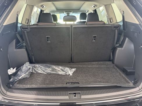 New 2026 Volkswagen Atlas Peak Edition AWD/4WD image 30