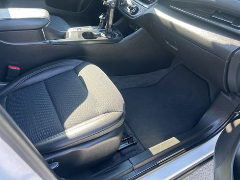 Used 2025 Buick Envista Preferred image 8