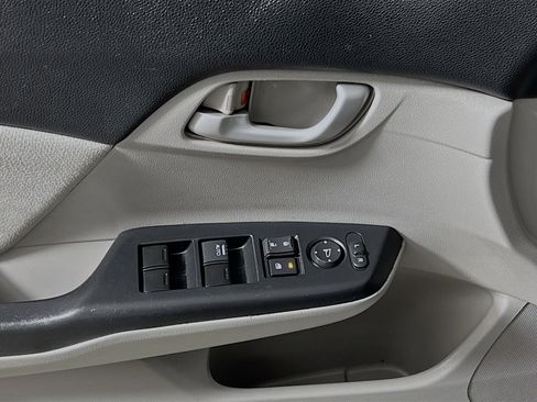 Used 2013 Honda Civic LX image 17