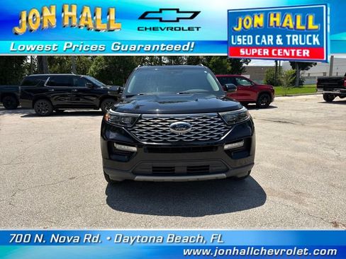 Used 2020 Ford Explorer Platinum w/ Premium Technology Package AWD/4WD image 17