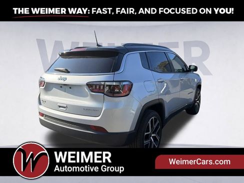 Used 2025 Jeep Compass Limited AWD/4WD image 5
