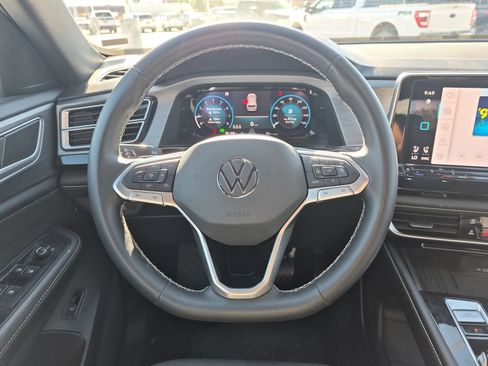 Used 2026 Volkswagen Atlas Cross Sport SE AWD/4WD image 15