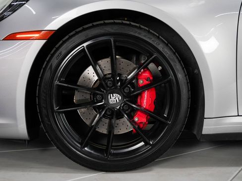 Used 2020 Porsche 911 Carrera S image 18