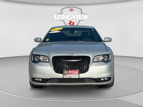 Used 2023 Chrysler 300 S RWD image 8