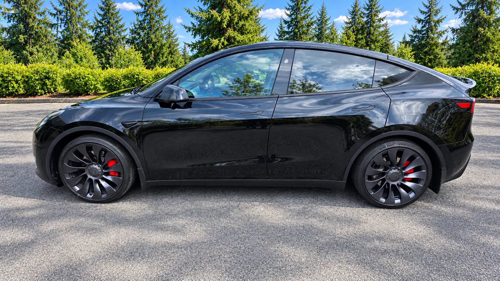 Used 2024 Tesla Model Y Performance AWD/4WD image 8