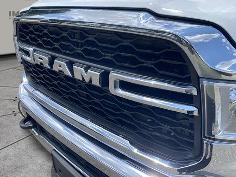Used 2024 RAM 5500 Tradesman w/ Chrome Appearance Group AWD/4WD image 74