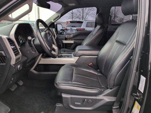 Used 2019 Ford F150 Lariat w/ Equipment Group 502A Luxury image 9