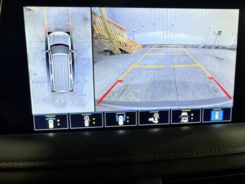 Used 2021 Chevrolet Suburban High Country w/ Premium Package image 18