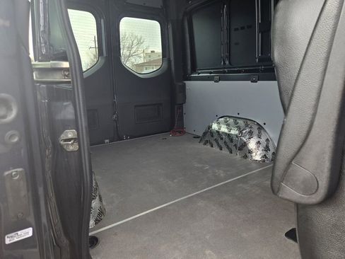 Used 2024 Mercedes-Benz Sprinter 2500 image 21