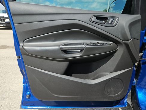 Used 2017 Ford Escape S FWD image 11