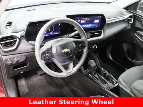 Used 2024 Chevrolet TrailBlazer LS w/ LS Convenience Package image 13