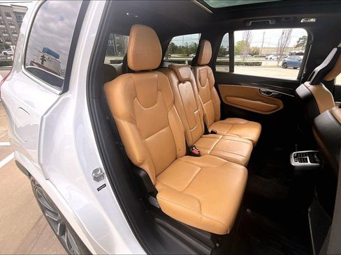 Used 2017 Volvo XC90 T6 Momentum w/ Vision Package image 35