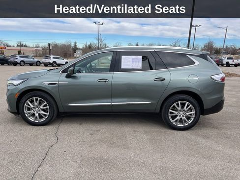 Used 2023 Buick Enclave Premium w/ Experience Buick Package image 2