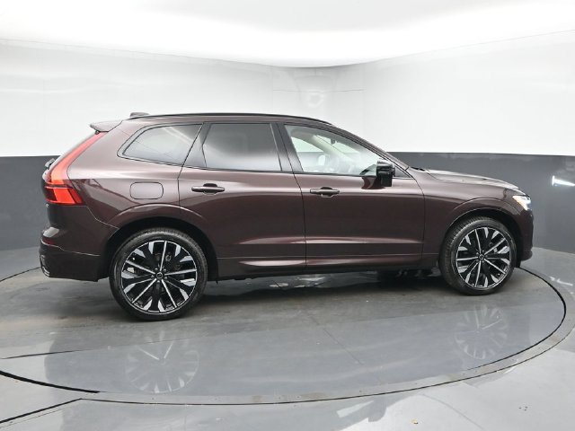 New 2026 Volvo XC60 B5 Ultra w/ Climate Package AWD/4WD image 9