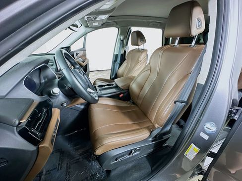 Used 2025 Acura MDX FWD w/ Technology Package image 16