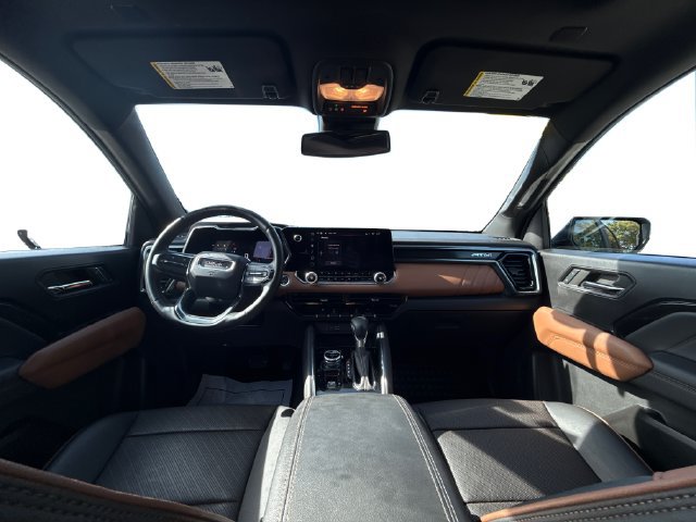 Used 2024 GMC Canyon AT4 w/ AT4 Premium Package AWD/4WD image 21