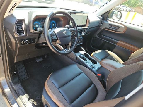 Used 2025 Ford Bronco Sport Outer Banks w/ Outer Banks Tech Package+ AWD/4WD image 13