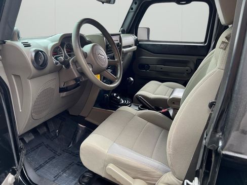 Used 2007 Jeep Wrangler Sahara AWD/4WD image 22
