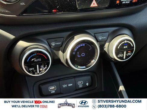 Certified 2025 Hyundai Venue Limited image 28