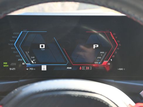 Used 2024 BMW M4 xDrive Competition image 33