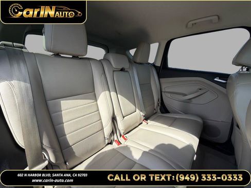 Used 2015 Ford Escape Titanium FWD image 16