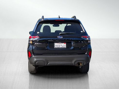 Used 2025 Subaru Forester Premium w/ Convenience Package #1 AWD/4WD image 5