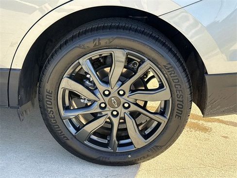 Used 2023 Chevrolet Equinox RS image 12